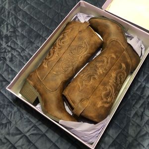 ❌SOLD❌ Steven Madden Boots